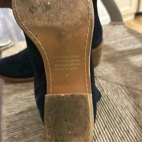 Silent D East Bay Booties – Navy Suede, Size 41 (US 10.5–11) - Picture 4 of 8